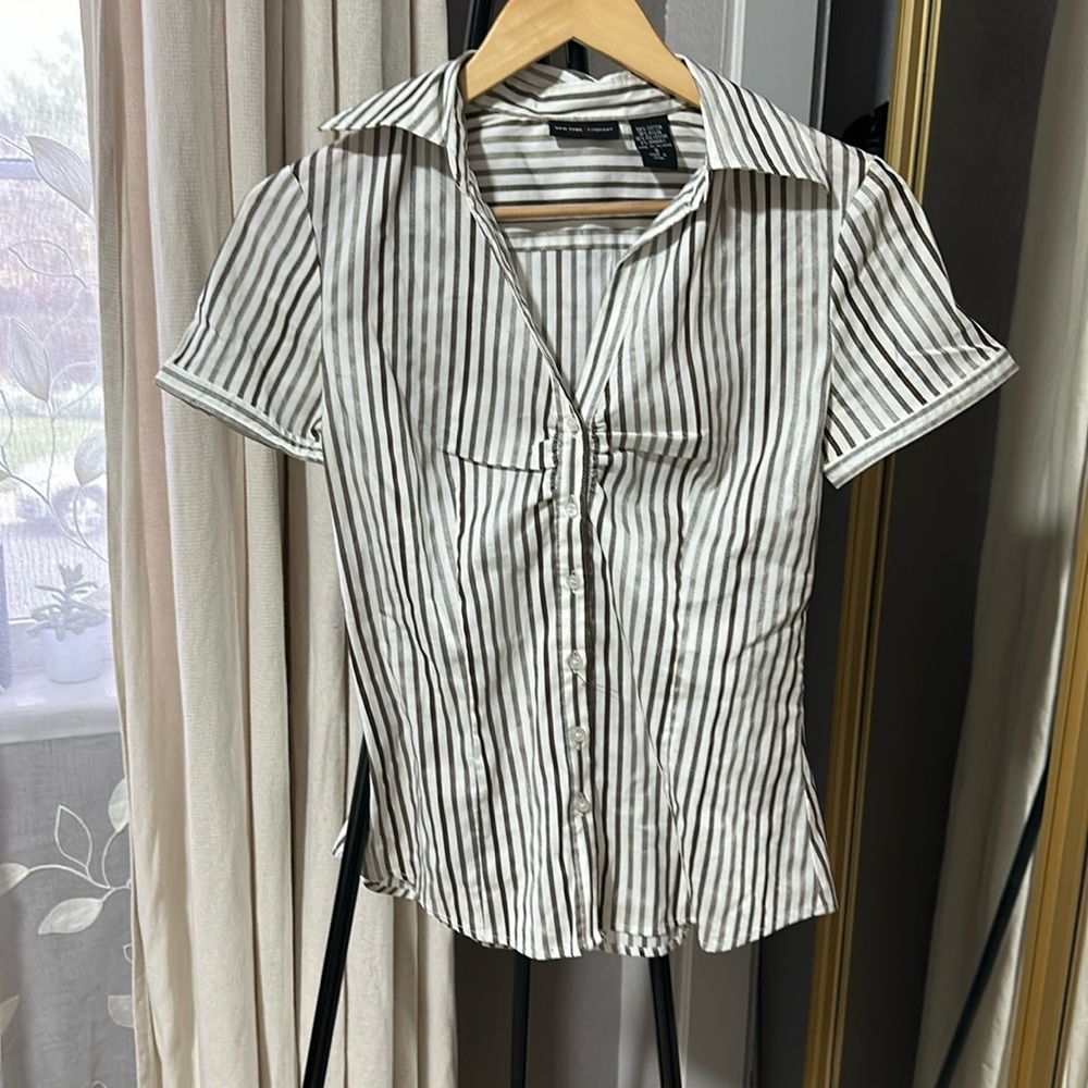 New York & Company, size S, brown and white blouse button up